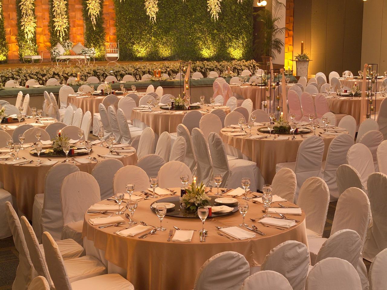 Отель Radisson Blu Dhaka Water Garden Экстерьер фото
